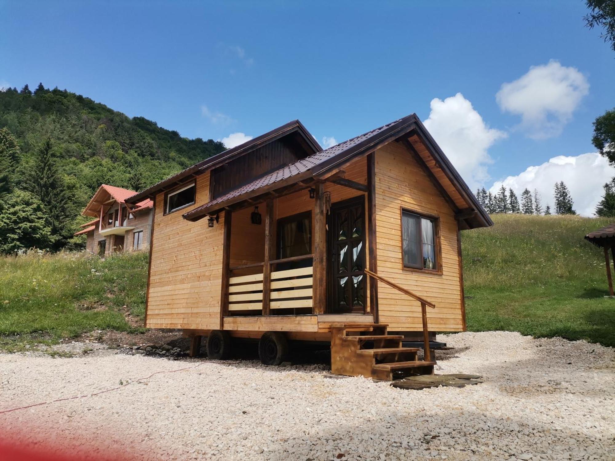 La - Casuta Festung Vama Buzăului